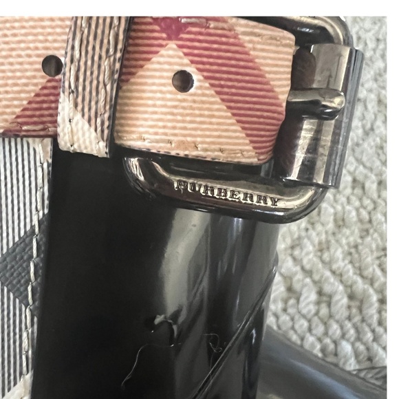 Pre-Owned Authentic Burberry Women's Nova Belt Rainboots - Size 37 - Picture 8 of 15